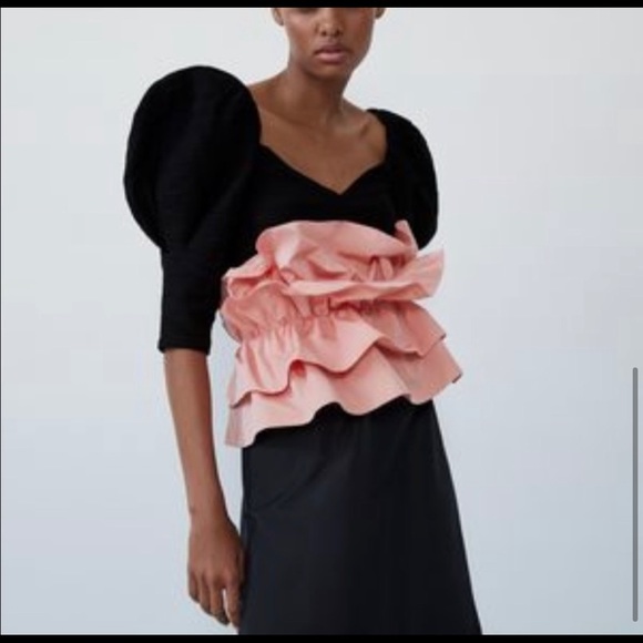 zara VOLUMINOUS RUFFLE TOP NWT M - Picture 2 of 9